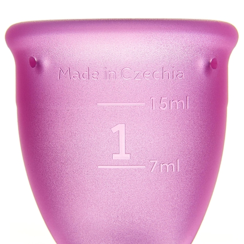 Vyrobeno v České Republice / označení velikosti / měrky objemu menstruačního kalíšku