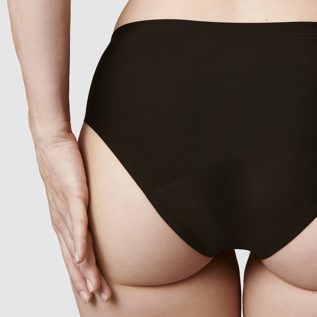 Detail menstruačních kalhotek ze zadu